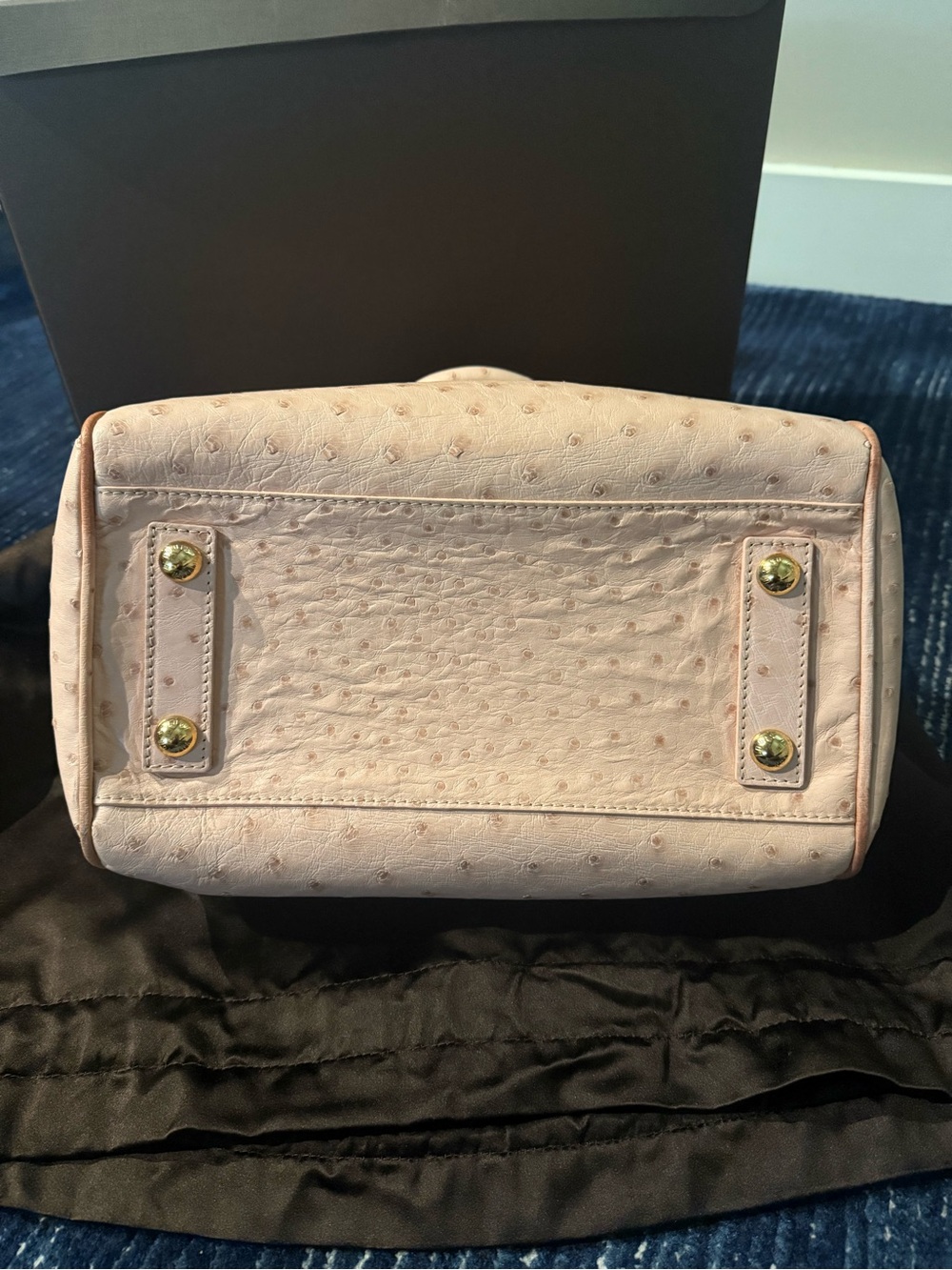 Louis Vuitton Pink Speedy Ostrich-Textured Top Handle Bag. Incredibly rare. - Picture 8 of 15